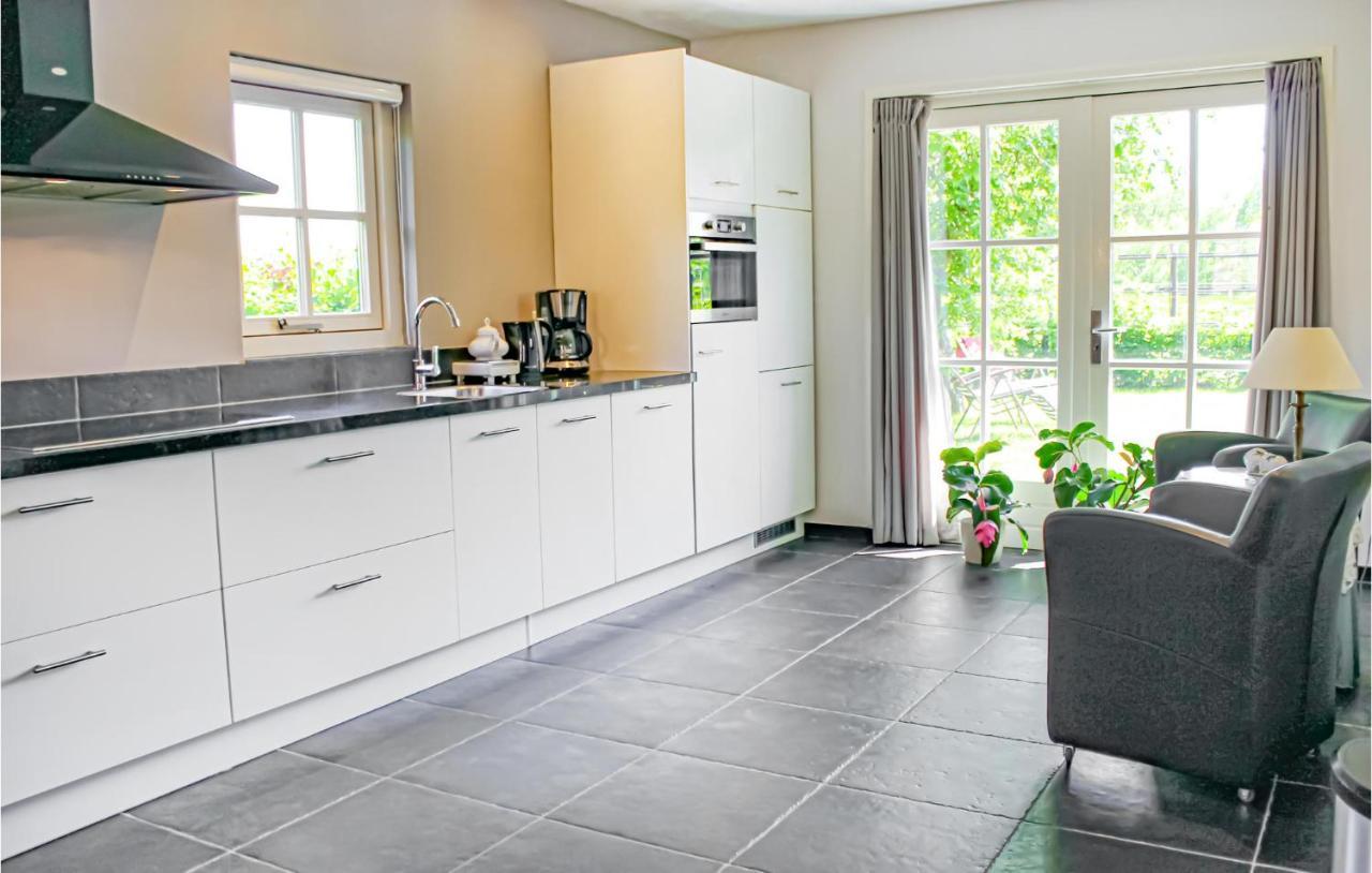 2 Bedroom Awesome Home In Udenhout Экстерьер фото