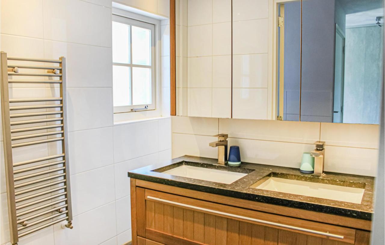 2 Bedroom Awesome Home In Udenhout Экстерьер фото